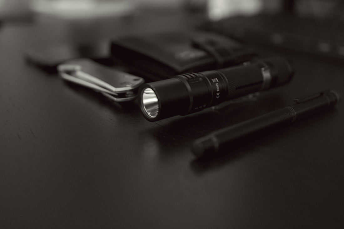 Folding Knife vs Fixed Blade: Which One Should You Choose?