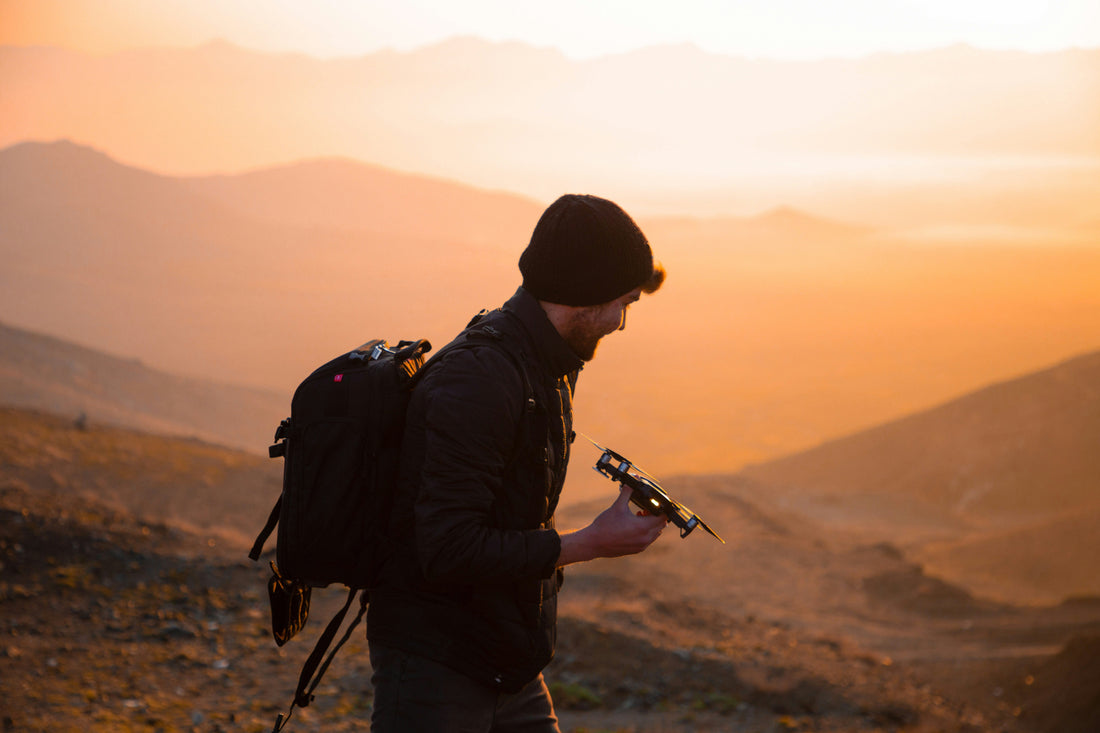 Benefits of Carrying a Tactical Flashlight Outdoors