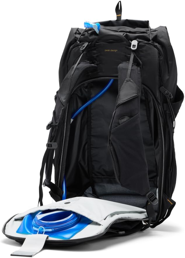 Peak Design Outdoor Backpack 25L, Cloud, Compact and Lightweight Frameless Daypack, Ultra Cinch