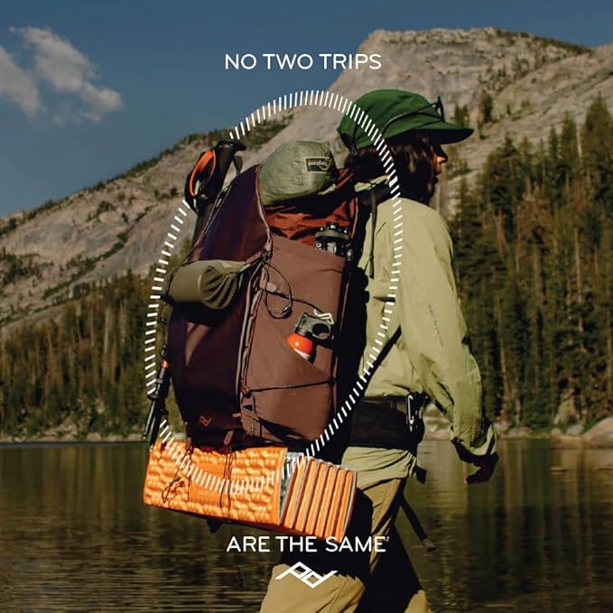 Peak Design Outdoor Backpack 25L, Cloud, Compact and Lightweight Frameless Daypack, Ultra Cinch