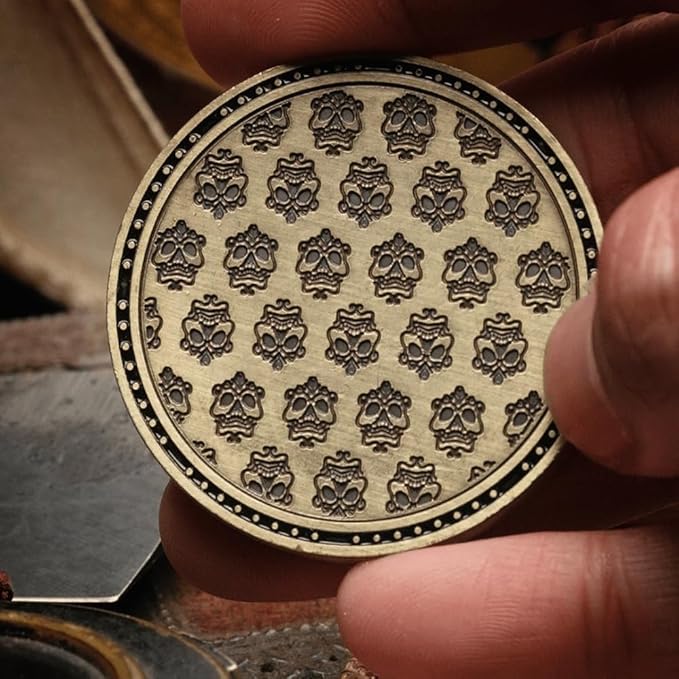 PIRATEGOLD Pirate Themed Metal Poker Chip Set 300pc for Texas Hold?™Em, Gold, Silver, Gunmetal