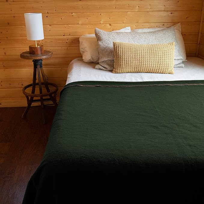 Arcturus Military Wool Blanket - Warm, Thick, Washable - Great for Outdoors, Camping, Stadium