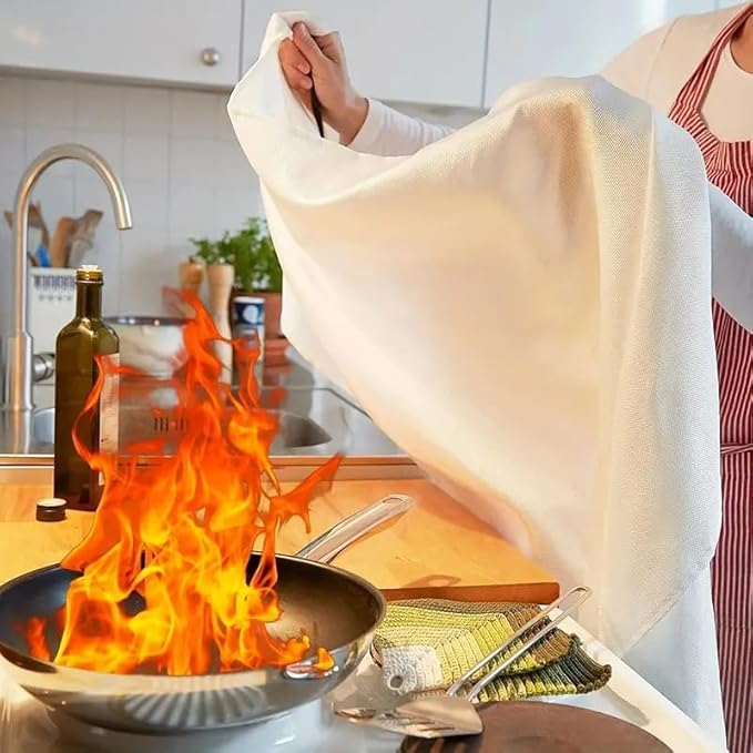Emergency Fire Blanket for Fire Suppression, 39x39 inches Flame Retardant Fabric Fireproof Blanket