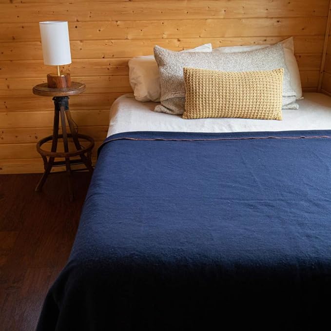 Arcturus Military Wool Blanket - Warm, Thick, Washable - Great for Outdoors, Camping, Stadium