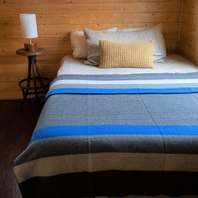 Arcturus Rainier Wool Blanket - 4.5lbs Warm, Heavy, Washable, Large | Great for Camping, Outdoors