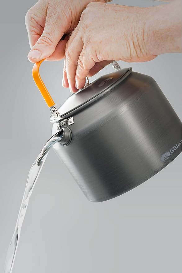 GSI Outdoors Halulite Tea Kettle, Ultralight Aluminum Camping Kettle, Durable, Fast-Boil for
