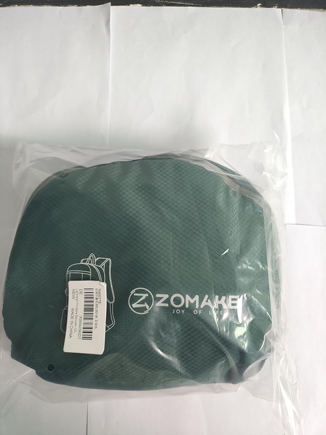 ZOMAKE Lightweight Packable Backpack 30L, Foldable Hiking Backpacks Water Resistant Compact Folding