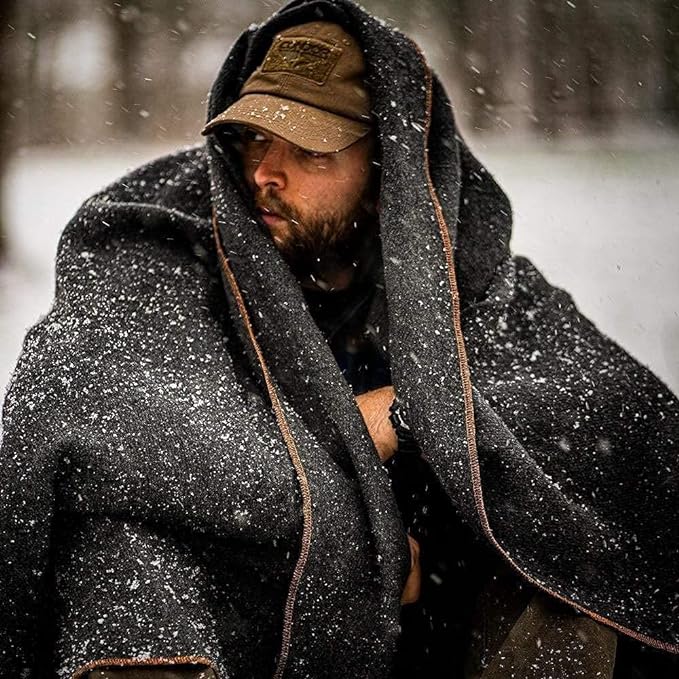 Arcturus Military Wool Blanket - Warm, Thick, Washable - Great for Outdoors, Camping, Stadium