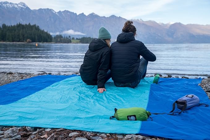 WEKAPO Beach Blanket Sandproof Waterproof, Extra Large Beach Mat, Oversized & Compact Sand Free Mat