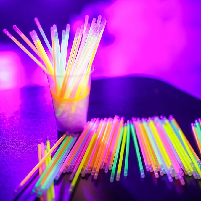 150 Pack 8” Purple Glow Sticks Bulk with 150 Connectors Neon Glow In The Dark Party favors Supplies