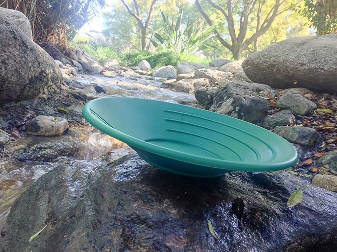 SE 14 Inch Gold Panning Pan - Three Riffles for Easier Mining and Prospecting (10 Pack Green)