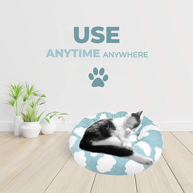Whiskers & Friends Cat Bed, Cat Beds for Indoor Cats Washable, Orthopedic Soft Fluffy Round Calming