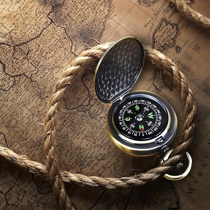 aiGear Retro Pocket Compass, Copper Alloy Compact Portable Waterproof Design for Hiking, Climbing