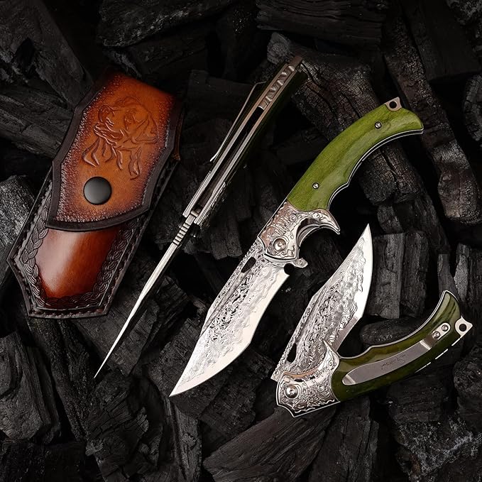 Damascus Steel Folding Knife, 3.6 '' VG10 Sandwich Damascus Steel bone Handle with Pocket Clip, for