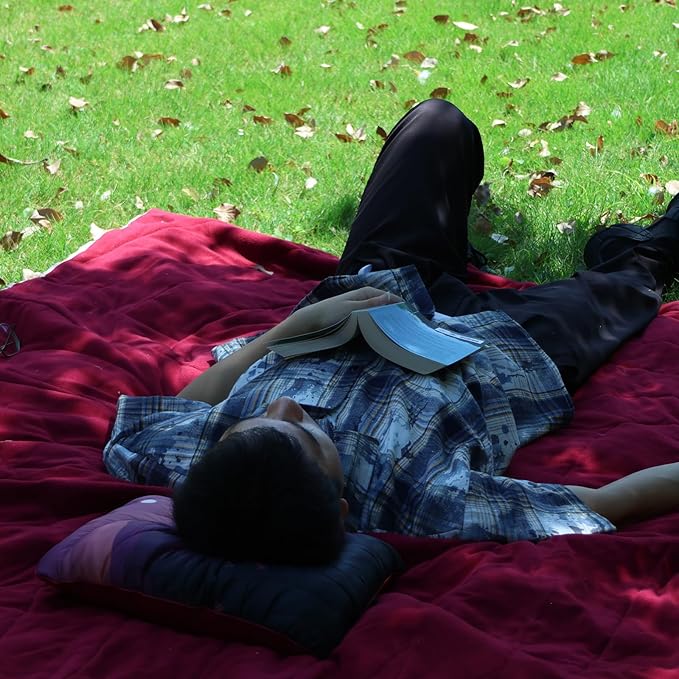 Waterproof Stadium Blanket, Soft Warm Fleece Camping Blanket Wearable Camp Blanket for Outdoor