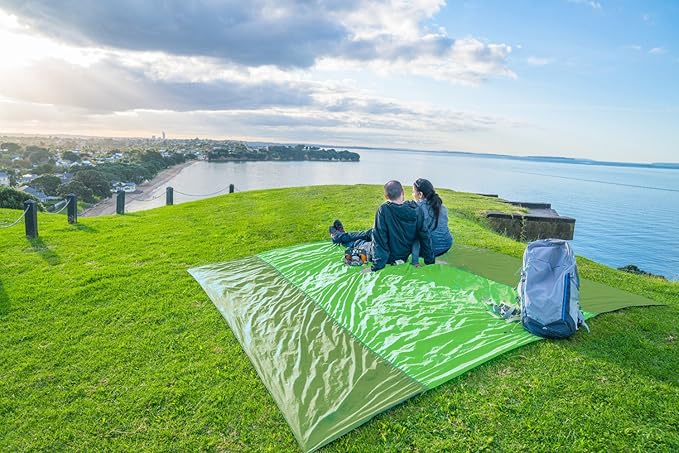 WEKAPO Beach Blanket Sandproof Waterproof, Extra Large Beach Mat, Oversized & Compact Sand Free Mat