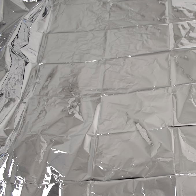 Kemp USA Emergency Mylar Blanket - Pack of 25, Lightweight Multipurpose First Aid Blanket, Used by