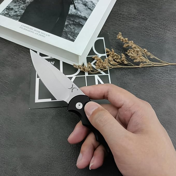 HUAAO 7.5??Assisted Opening Push Button Folding Pocket Knife, 2.8??D2 Blade Aluminum Alloy Handles