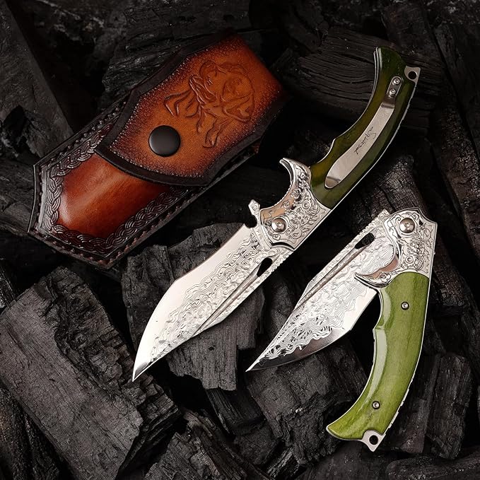 Damascus Steel Folding Knife, 3.6 '' VG10 Sandwich Damascus Steel bone Handle with Pocket Clip, for
