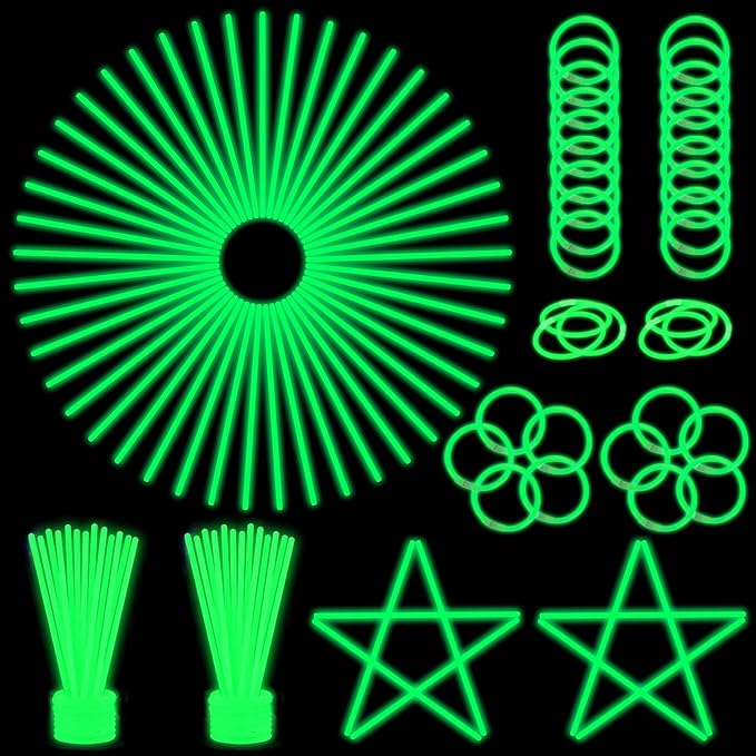 ILHSTY 100 pk 8'' Green Glow Sticks Glow Necklaces In The Dark Party Favors Supplies Bright
