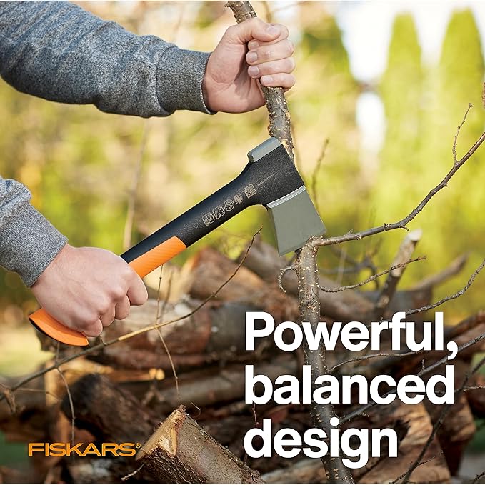 Fiskars X7 Hatchet Lightweight Wood Splitter for Small to Medium Size Kindling with Proprietary