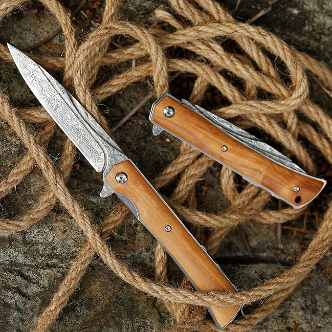 YOUSUNLONG Folding Knife Overall 215mm Camping Knife - Hammered Damascus Steel Blade - Natural
