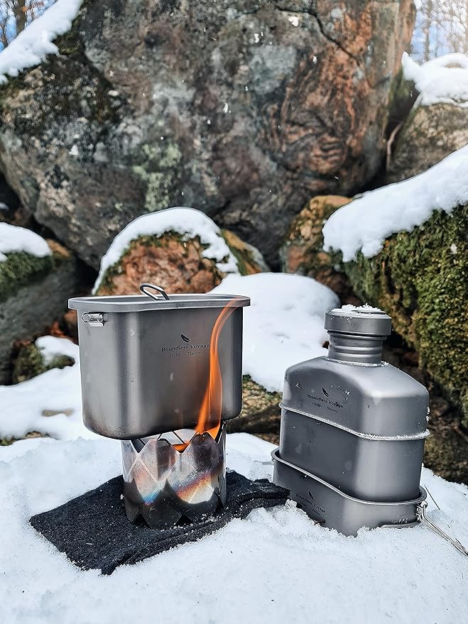 iBasingo Titanium Canteen Mess Kit with Folding Handle Hanging Ring Ultralight Portable for Lunch