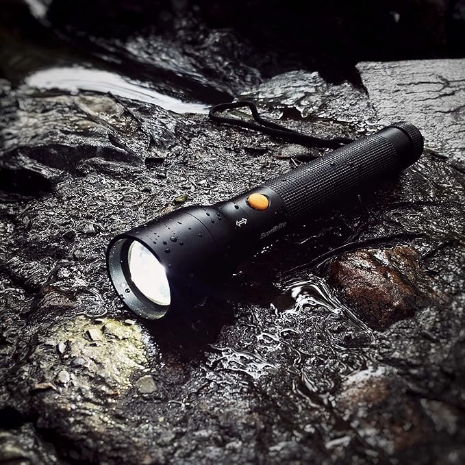 EverBrite Ultra Bright Tactical Flashlight, 900 Lumen Zoomable Adjustable Focus, 3 Light Modes