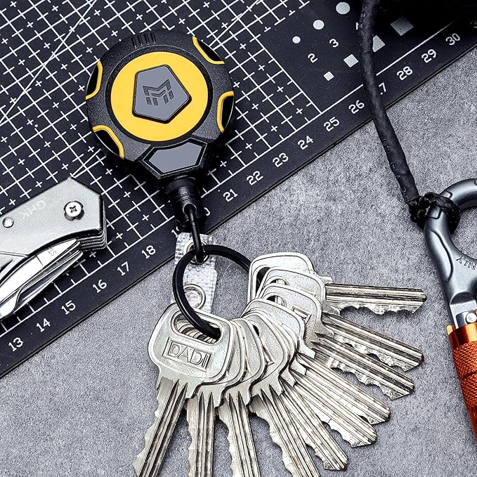 MNGARISTA Upgraded Heavy Duty Retractable Keychain with Belt Clip, 10 OZ Retraction, 31.5"