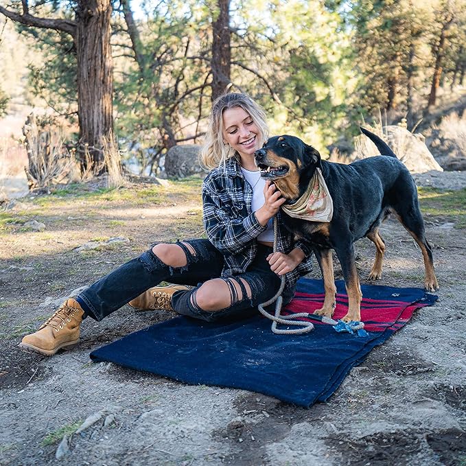 Arcturus Rainier Wool Blanket - 4.5lbs Warm, Heavy, Washable, Large | Great for Camping, Outdoors